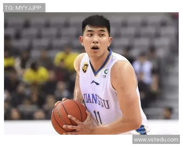 李根的篮球之路：从青涩少年到职业球员的奋斗历程与成长故事