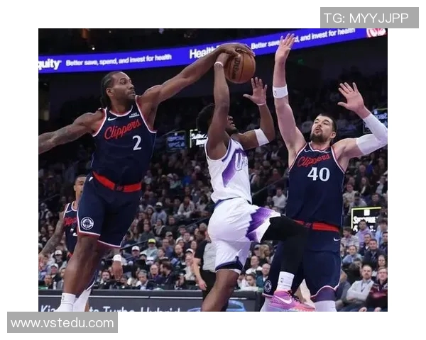 爵士队与快船队激战至最后时刻绝杀精彩瞬间回顾视频 爵士队与快船队激战至最后时刻绝杀精彩瞬间回顾视频