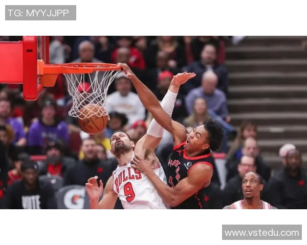 勇士与猛龙激战10月6日赛场精彩回顾与分析